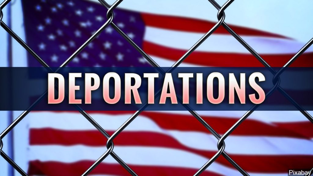 Biden resumes fast-track deportations of migrants from Texas